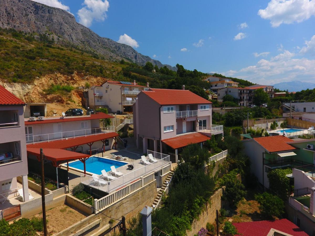 Apartments Zina لوكفا روجوزنيكا المظهر الخارجي الصورة