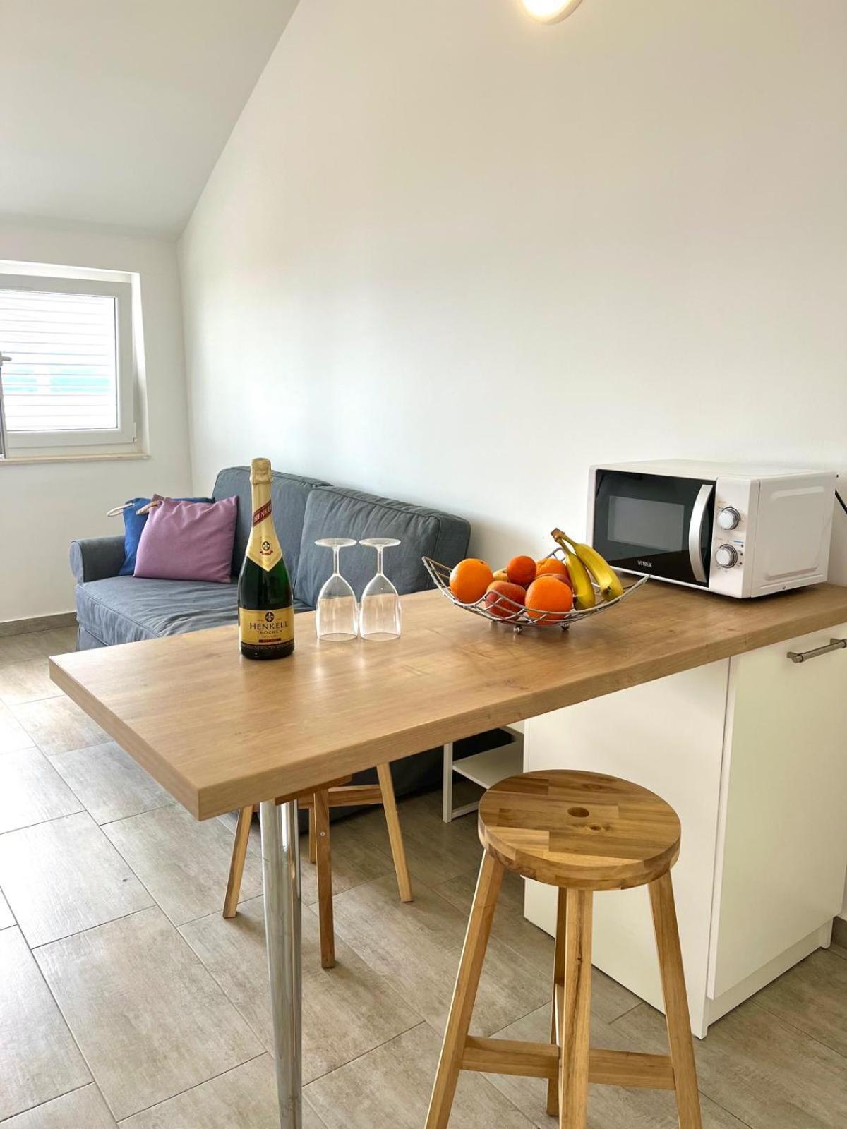 Apartments Zina لوكفا روجوزنيكا المظهر الخارجي الصورة